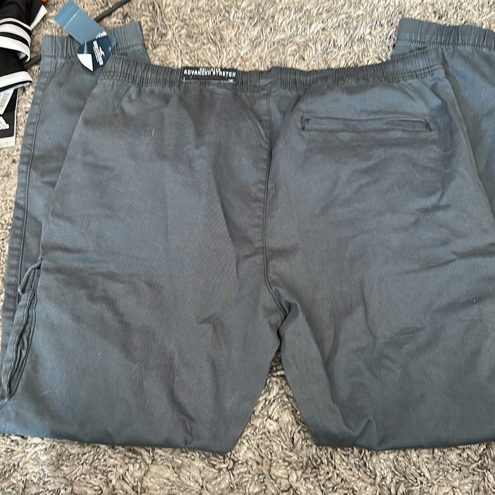 Hollister cargo Joggers - Picture 3 of 3